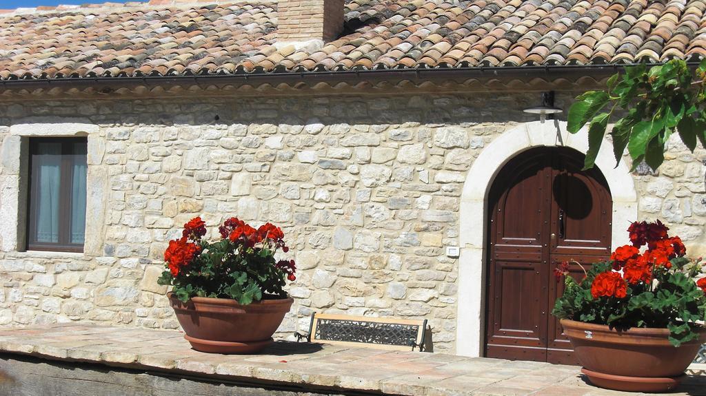 Bb Casavacanze Corneto Appartement Bomba Kamer foto